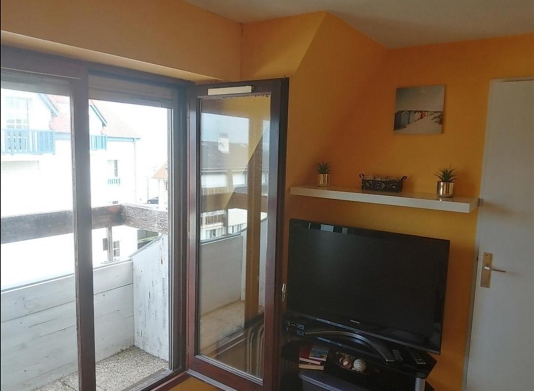 Appartement A 50 M De La Plage Avec Wifi Et Netflix Villers-sur-Mer Ngoại thất bức ảnh